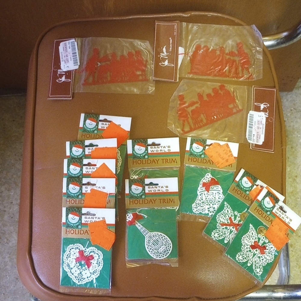 NWT 13 Piece Lot: Vtg Santa's World Holiday Trim. Heart, Bell, Butterfly, Etc.